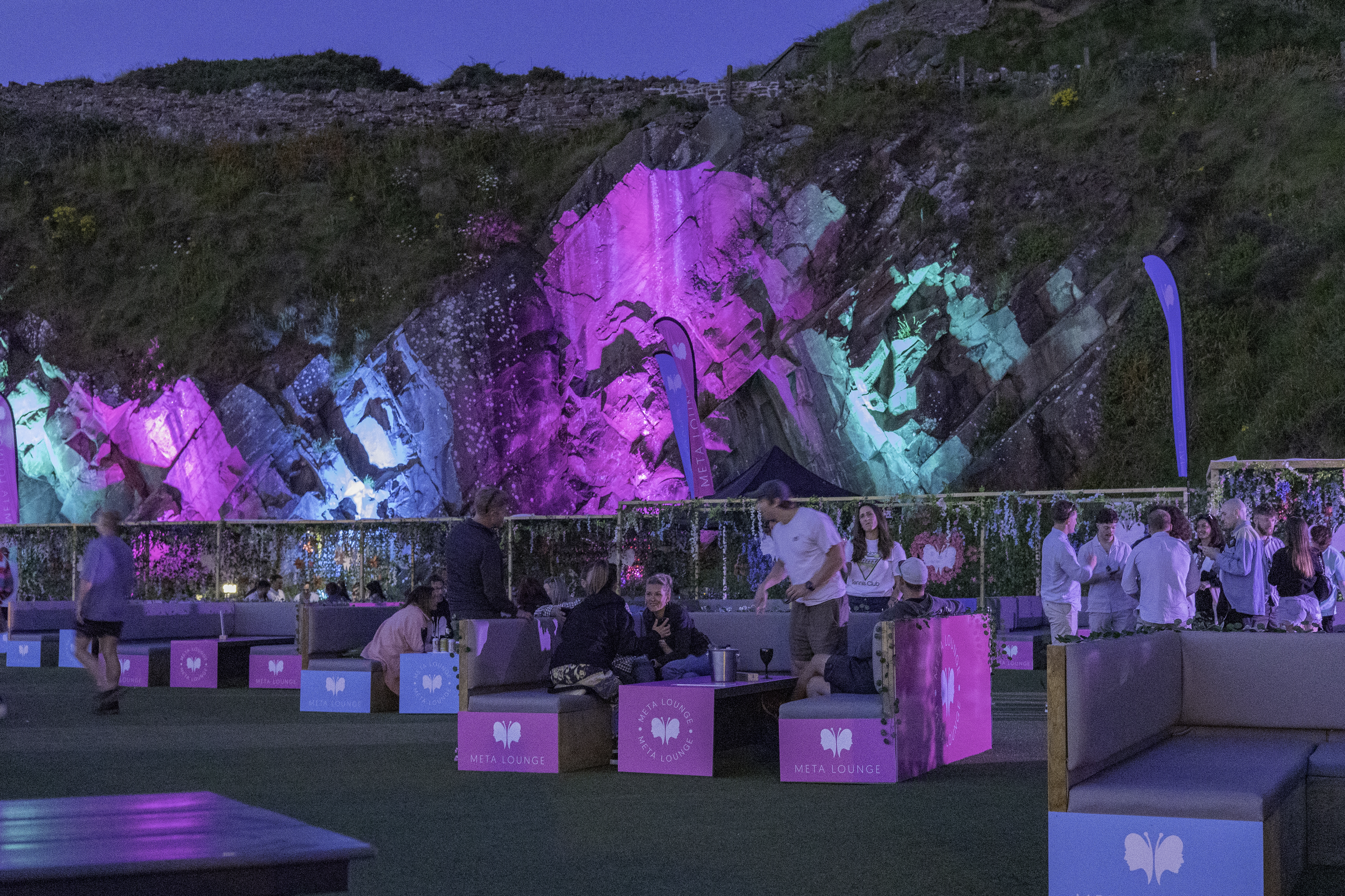 Meta Lounge Experience